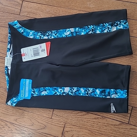 Traje De Baño Speedo Endurance Sólido De Pierna Cuadrada, Ne | Cuotas